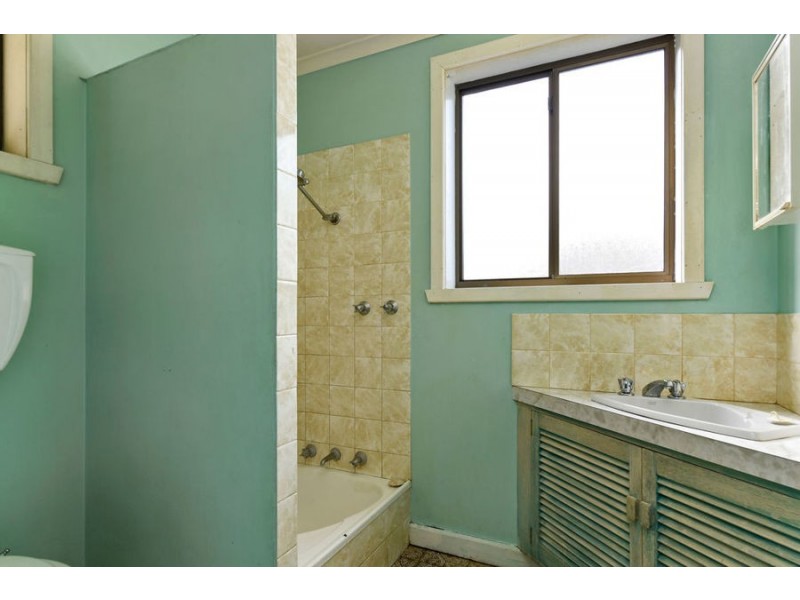 4 Meethenar Street, Carlton TAS 7173