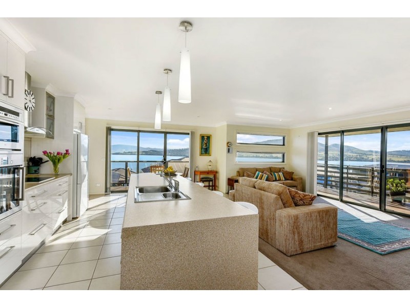 25 Abate Place, Midway Point TAS 7171