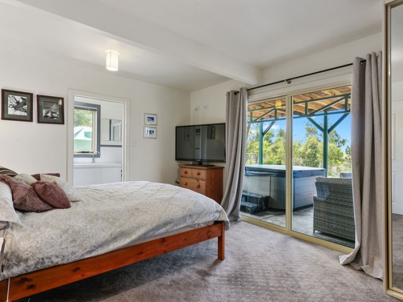 42 Bay Street, Dunalley TAS 7177