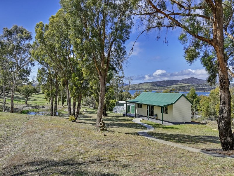 42 Bay Street, Dunalley TAS 7177