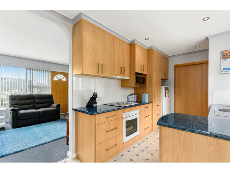 67 Binalong Road, Mornington TAS 7018