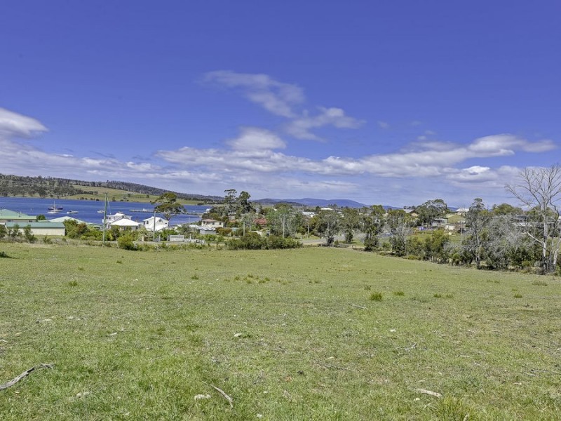 88-90 Arthur Highway, Dunalley TAS 7177