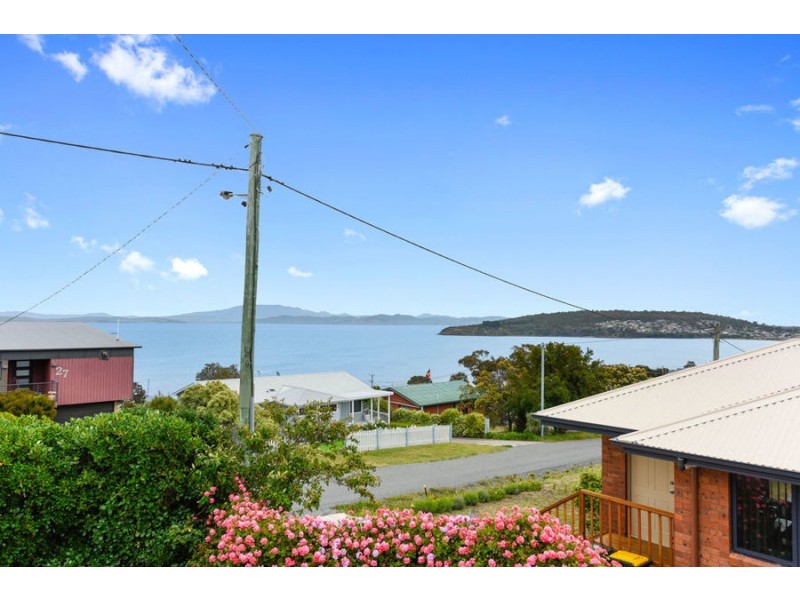34 Robinia Street, Primrose Sands TAS 7173