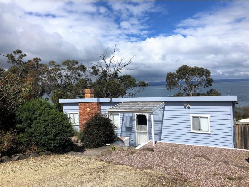 121 Linden Road, Primrose Sands TAS 7173