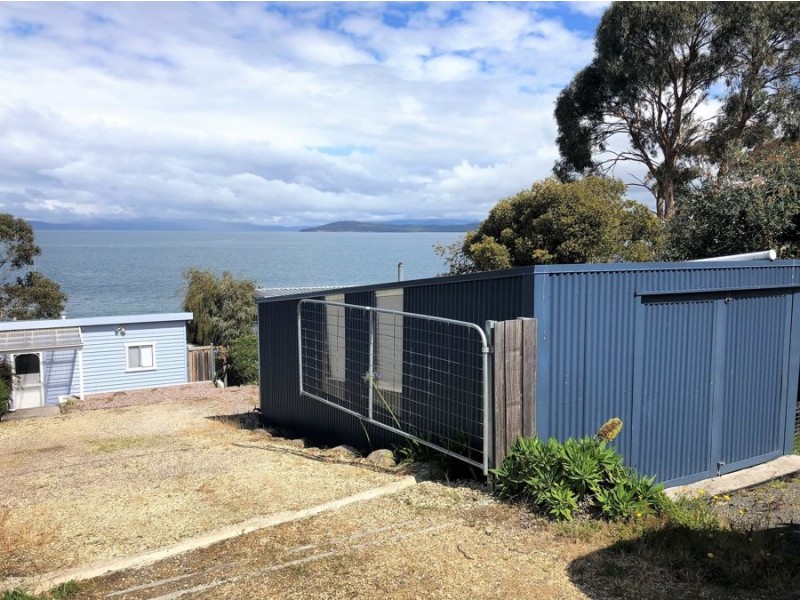 121 Linden Road, Primrose Sands TAS 7173