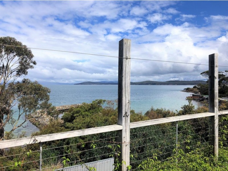 121 Linden Road, Primrose Sands TAS 7173