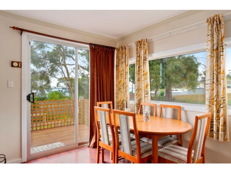 20 Broom Street, Primrose Sands TAS 7173