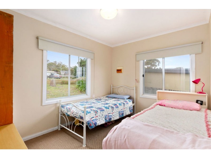 20 Broom Street, Primrose Sands TAS 7173