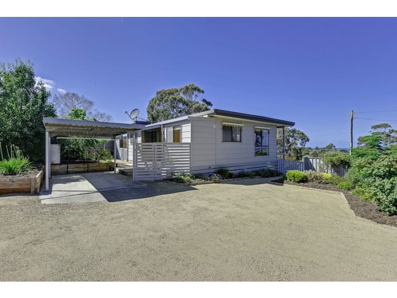 17 Moonar Street, Carlton TAS 7173