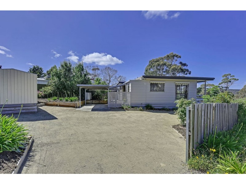 17 Moonar Street, Carlton TAS 7173