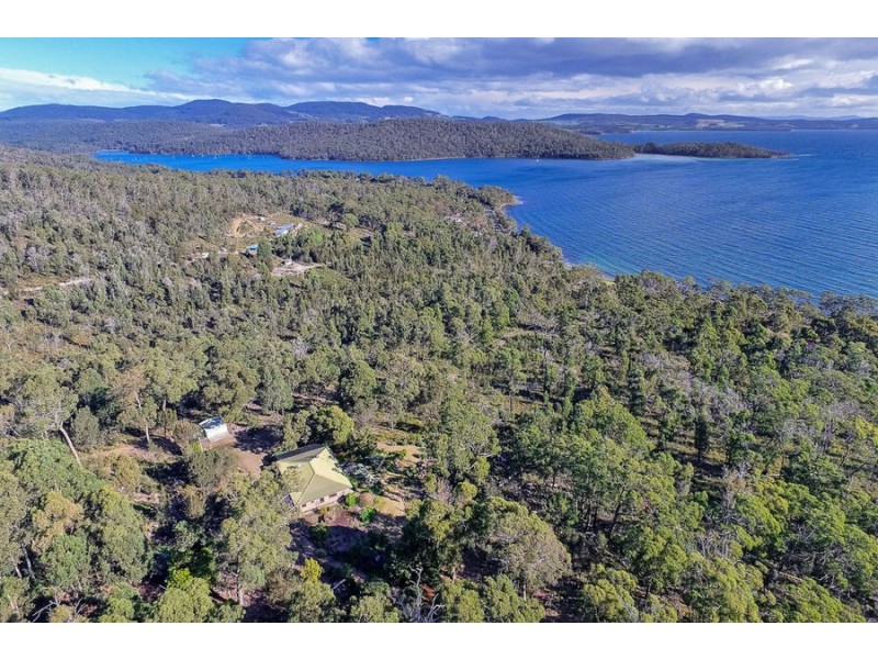 5631 Arthur Highway, Eaglehawk Neck TAS 7179