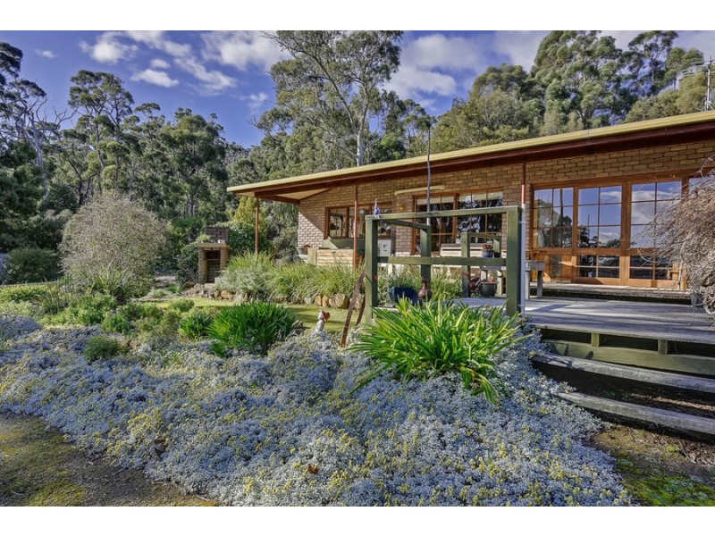 5631 Arthur Highway, Eaglehawk Neck TAS 7179