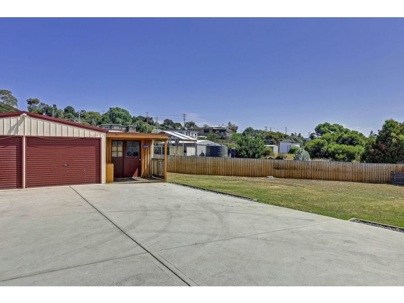 17-19 Mongana Street, Dodges Ferry TAS 7173