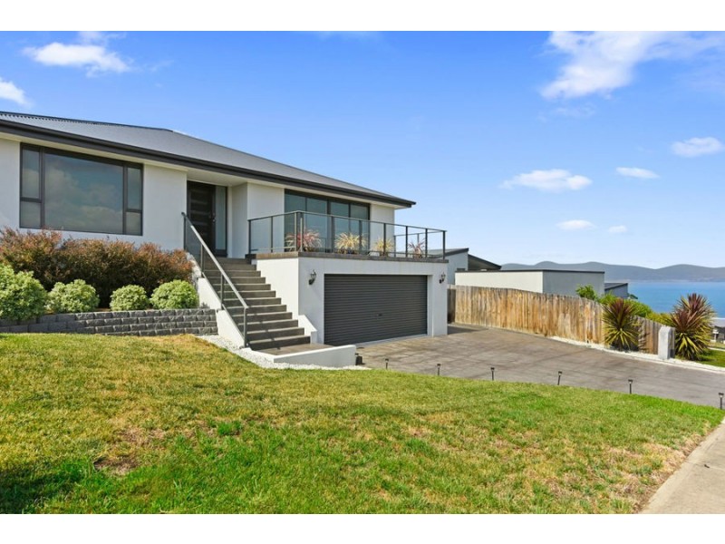 28 Abate Place, Midway Point TAS 7171