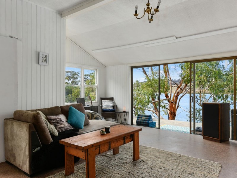 37 Erle Street, Carlton River TAS 7173