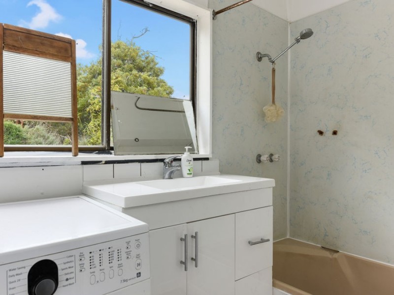37 Erle Street, Carlton River TAS 7173