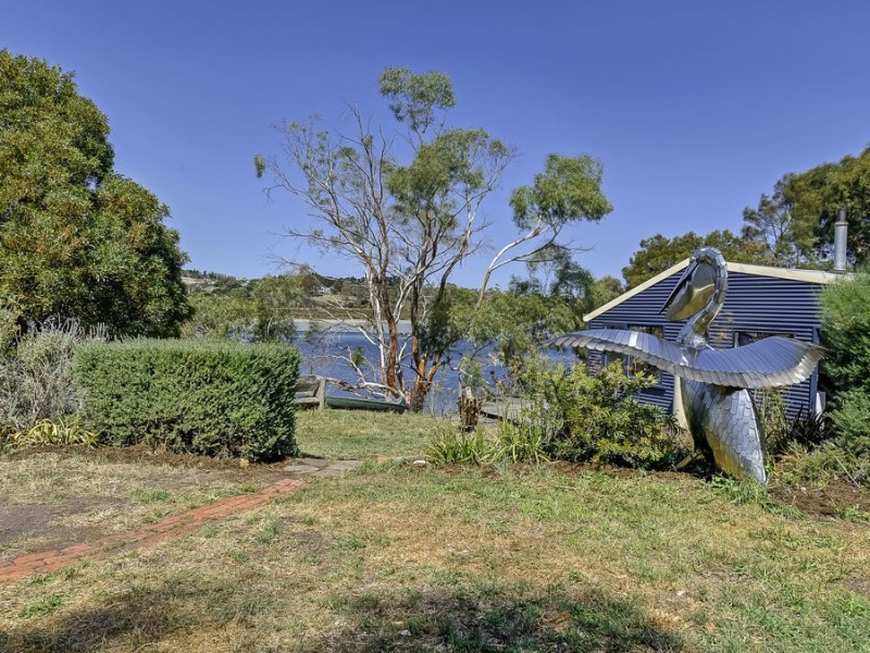 39 Erle Street, Carlton River TAS 7173
