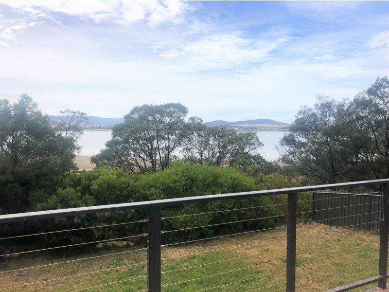 75 Esplanade, Midway Point TAS 7171