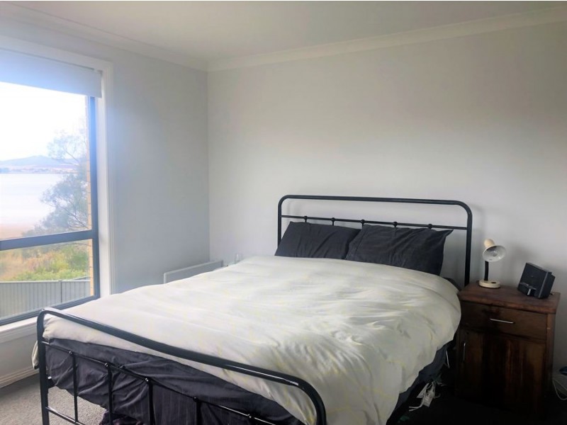 75 Esplanade, Midway Point TAS 7171