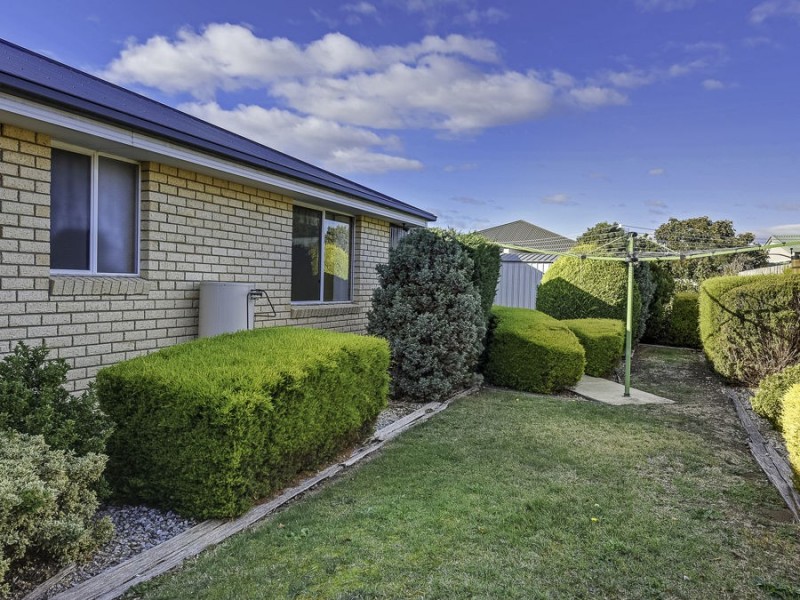 Unit 1/5 Torquay Drive, Sorell TAS 7172