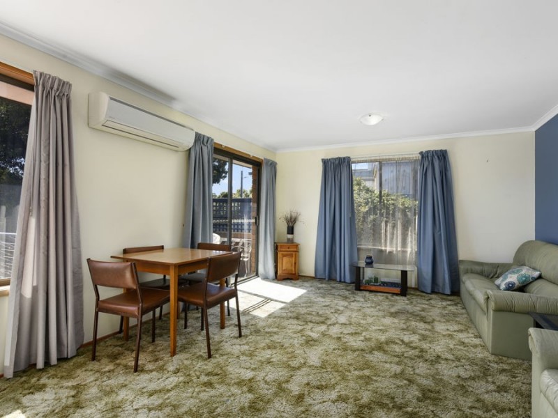 11 McKinly Street, Midway Point TAS 7171