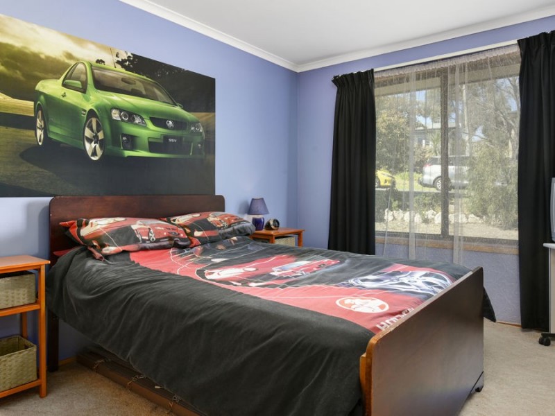 11 McKinly Street, Midway Point TAS 7171