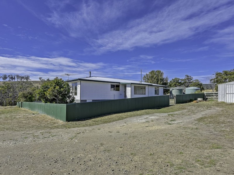 144 Hurdle Road, Saltwater River TAS 7186