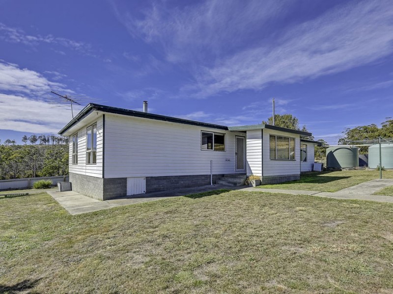 144 Hurdle Road, Saltwater River TAS 7186