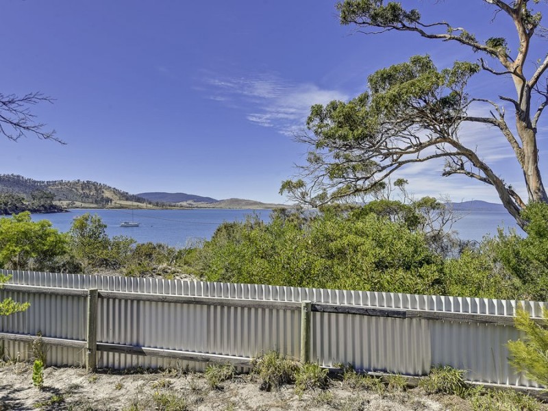 4 Gypsy Place, Primrose Sands TAS 7173