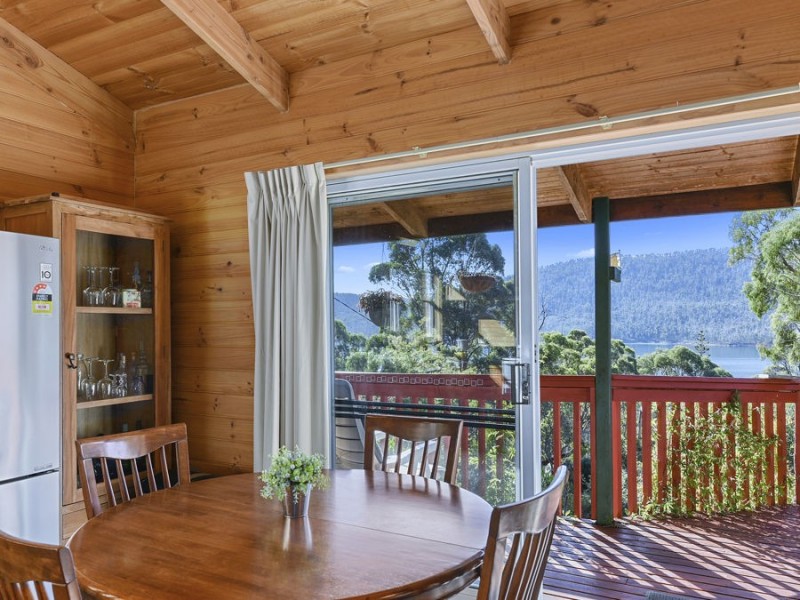 5529 Arthur Highway, Eaglehawk Neck TAS 7179
