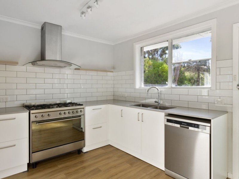 15 Peppermint Drive, White Beach TAS 7184