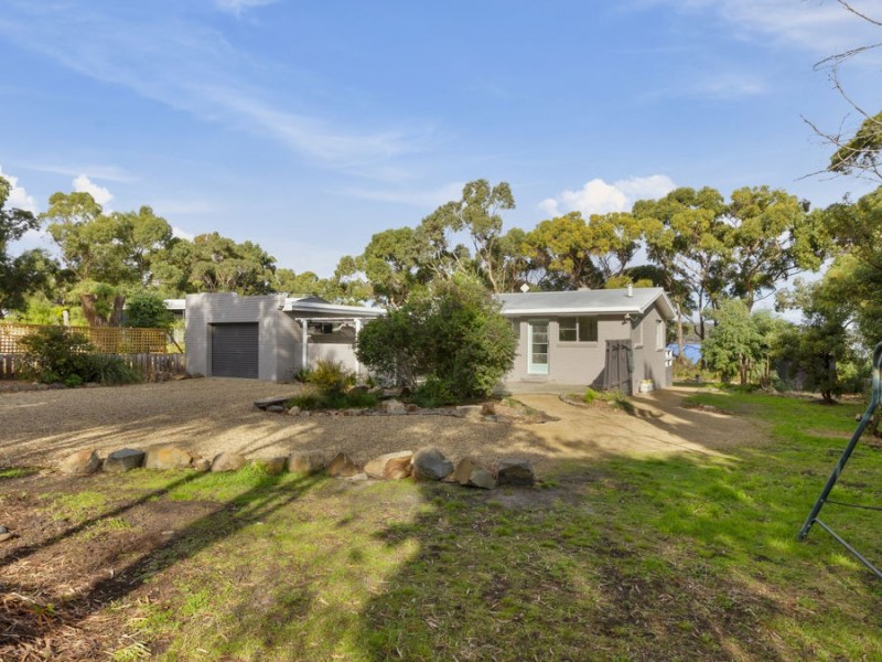 15 Peppermint Drive, White Beach TAS 7184