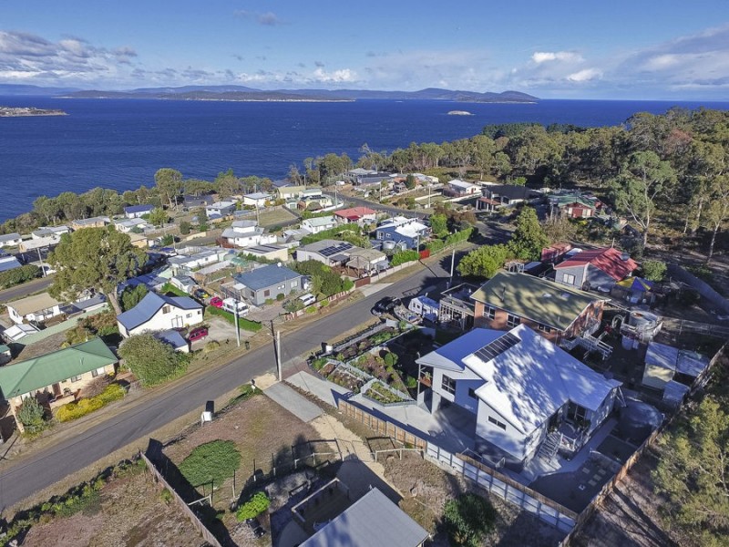 9 Harrier Street, Primrose Sands TAS 7173