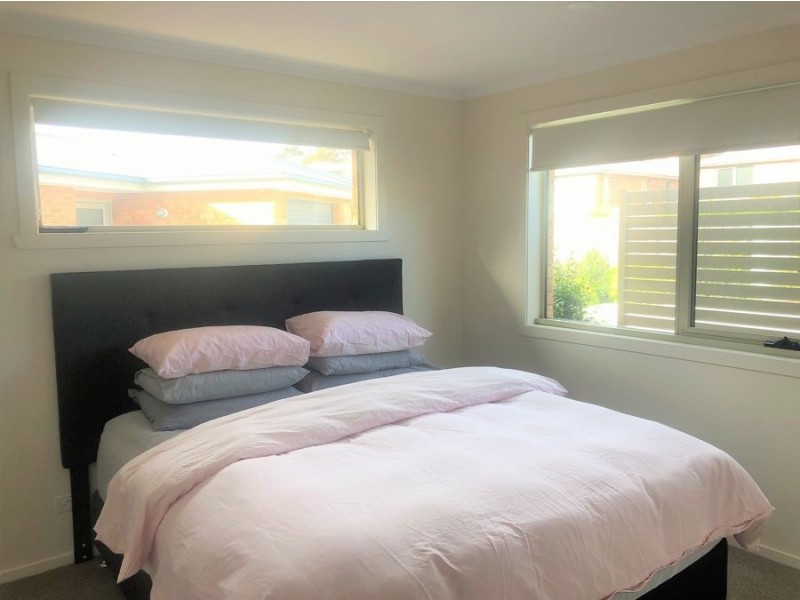 1/10 Roxy Place, Mornington TAS 7018