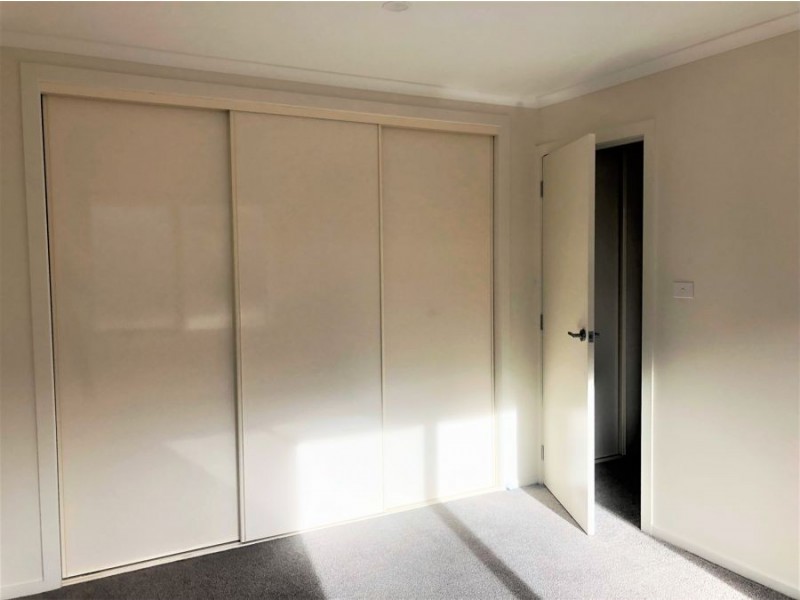 1/10 Roxy Place, Mornington TAS 7018