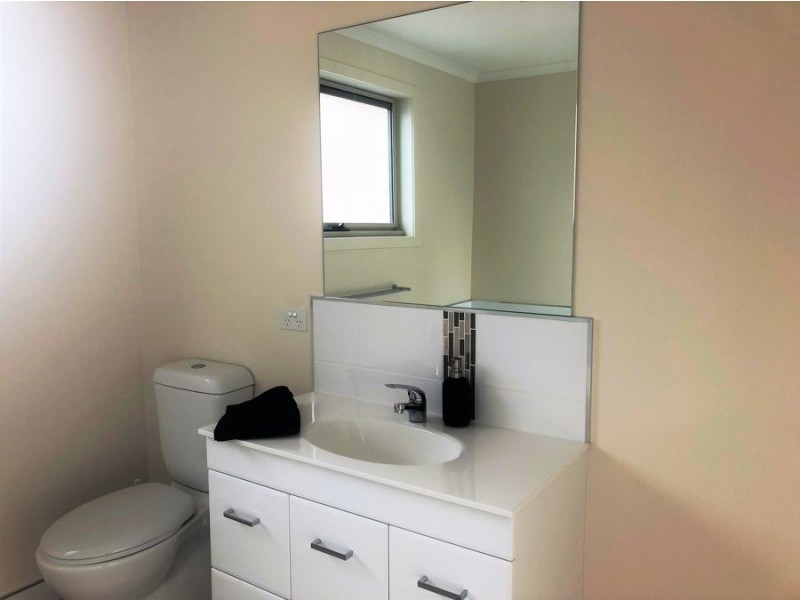 1/10 Roxy Place, Mornington TAS 7018