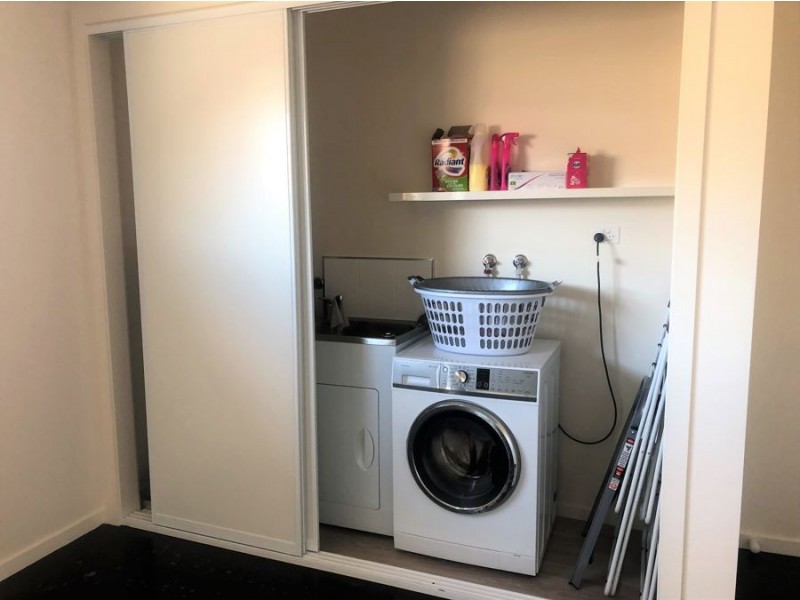 1/10 Roxy Place, Mornington TAS 7018