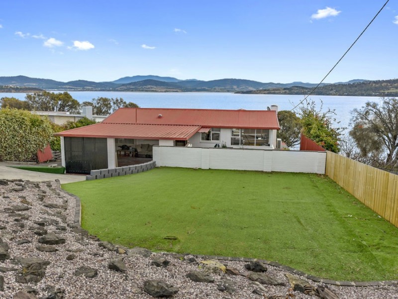 48 Brady Street, Midway Point TAS 7171