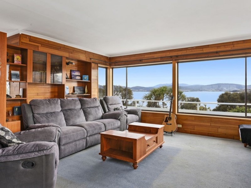 48 Brady Street, Midway Point TAS 7171