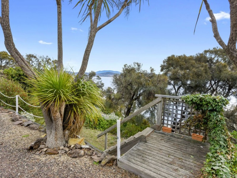 48 Brady Street, Midway Point TAS 7171