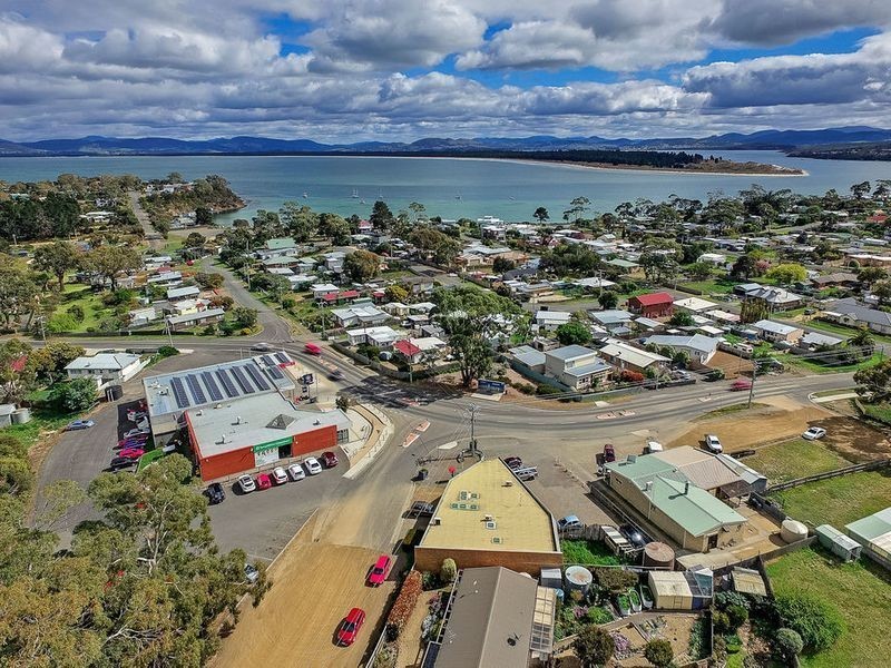 Shop 3, 58 Carlton Beach Road, Dodges Ferry TAS 7173