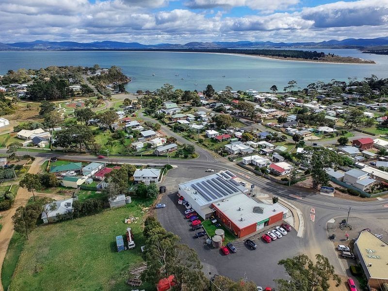 Shop 3, 58 Carlton Beach Road, Dodges Ferry TAS 7173
