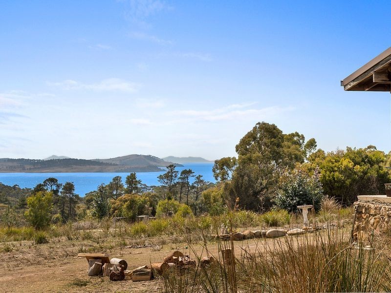 110 Happy Valley Road, Spring Beach TAS 7190