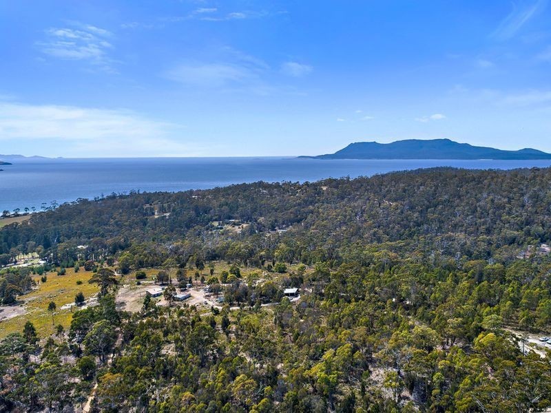 110 Happy Valley Road, Spring Beach TAS 7190