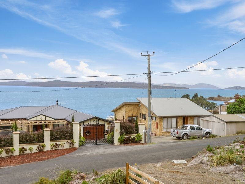 10 Susans Bay Road, Primrose Sands TAS 7173