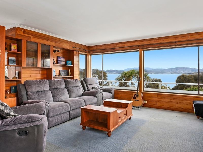 48 Brady Street, Midway Point TAS 7171