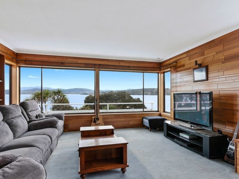 48 Brady Street, Midway Point TAS 7171