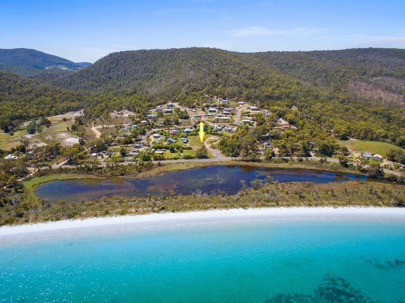 8A Lagoon Road, White Beach TAS 7184