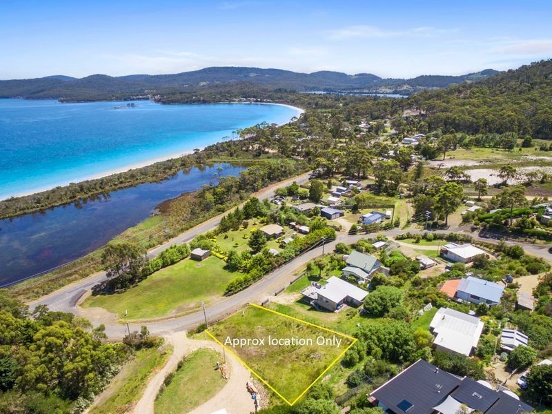 8A Lagoon Road, White Beach TAS 7184