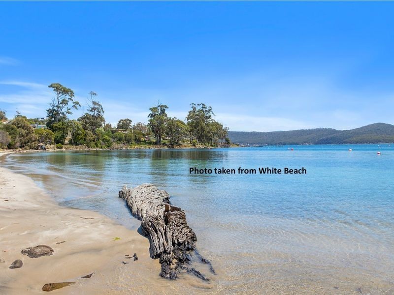 8A Lagoon Road, White Beach TAS 7184